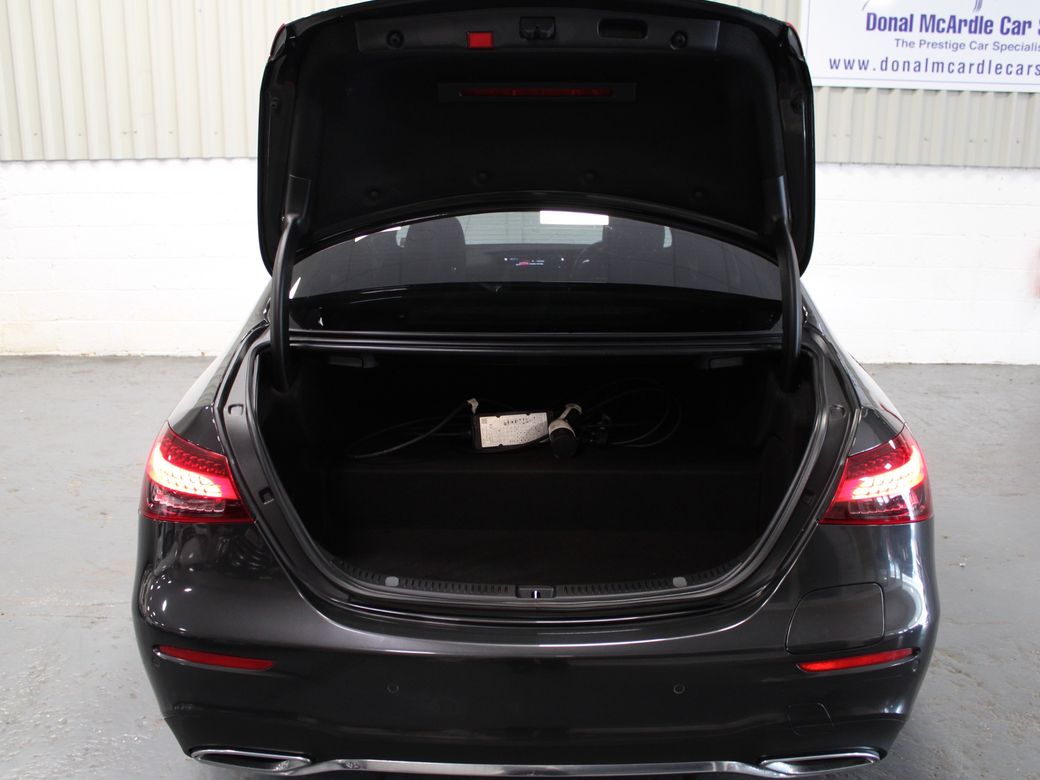 2021 Mercedes-Benz E 300