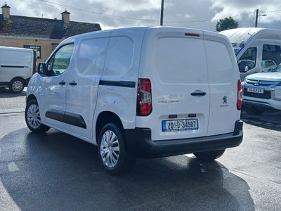 2020 Peugeot Partner