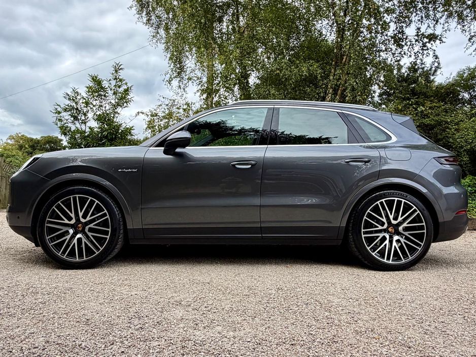 2025 Porsche Cayenne