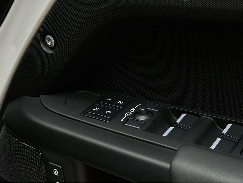 2026 Land Rover Defender