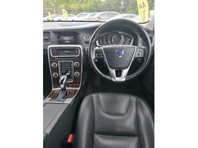 2018 Volvo V60 Cross Country