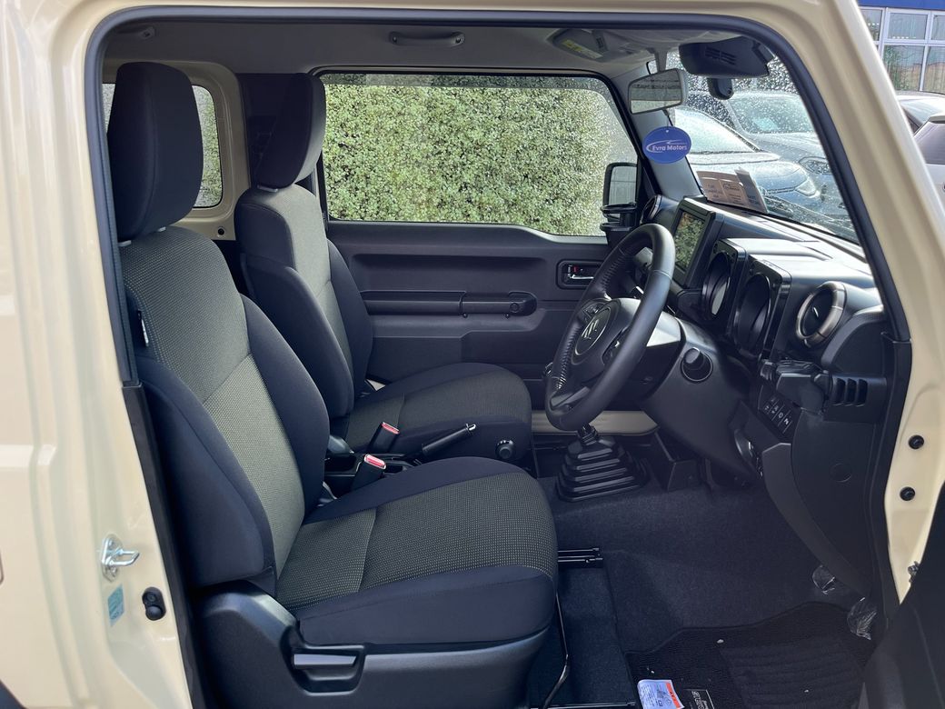 2025 Suzuki Jimny