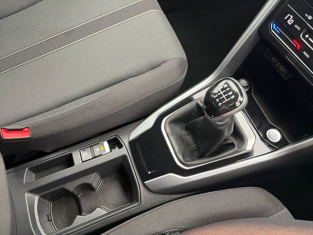 2025 Volkswagen T-Roc