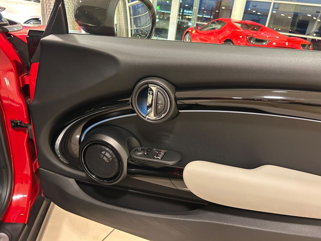 2022 Mini Hatch