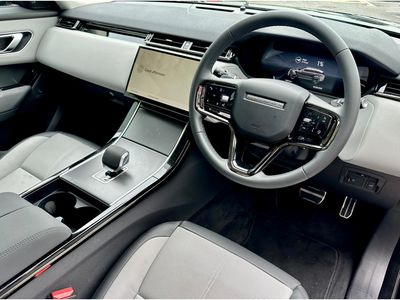 2025 Land Rover Range Rover Velar