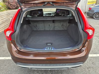 2017 Volvo V60 Cross Country