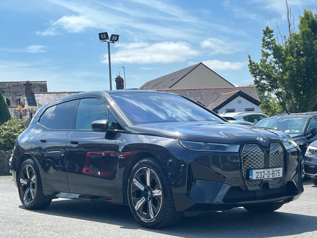 2023 BMW iX