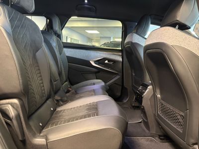 2025 Peugeot 5008