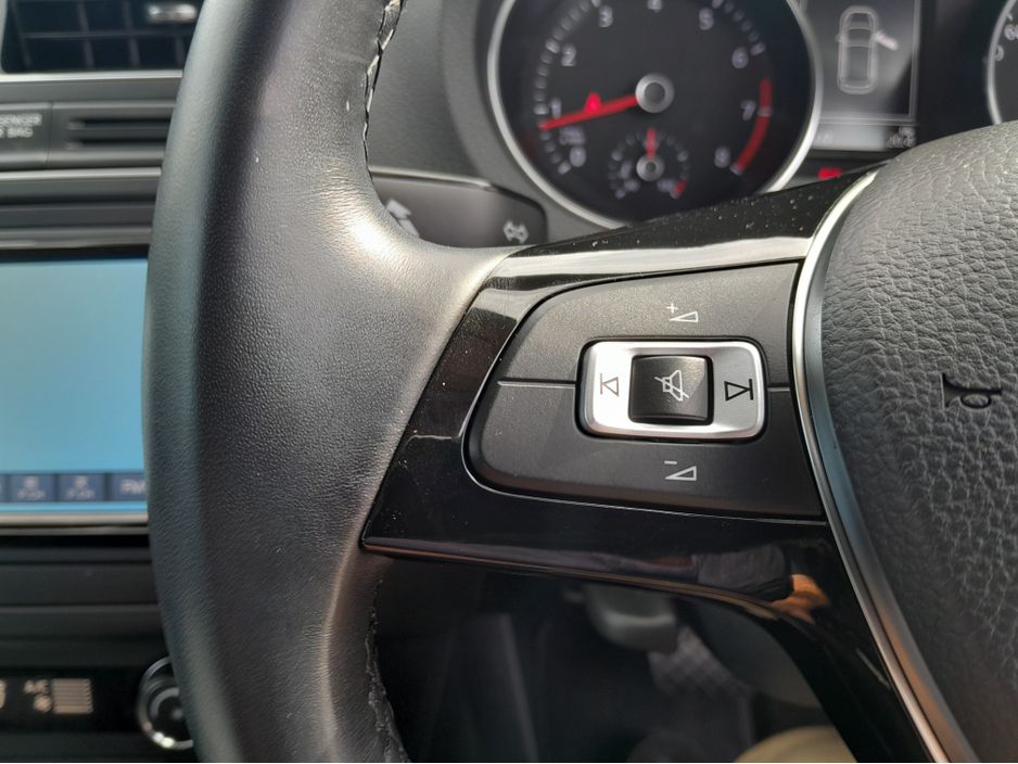 2016 Volkswagen Polo