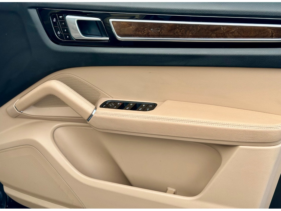 2021 Porsche Cayenne