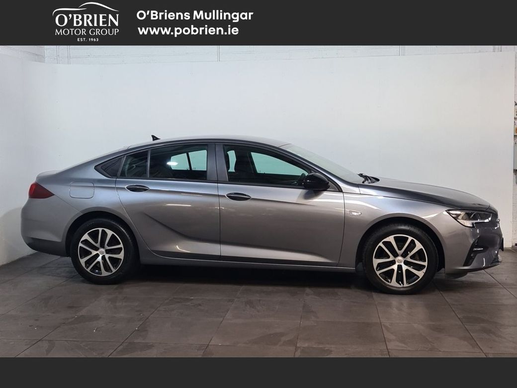 2021 Opel Insignia