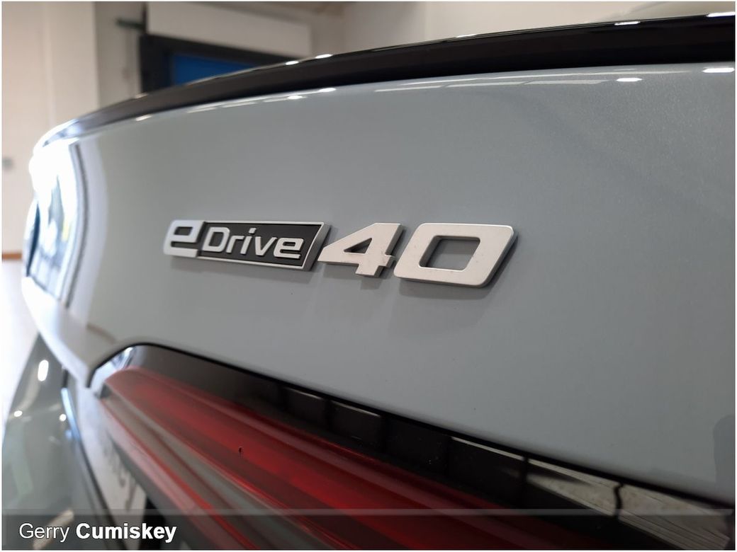 2026 BMW i5