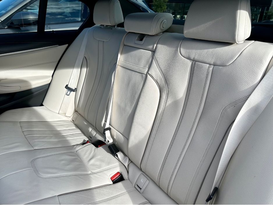 2022 BMW 5 Series