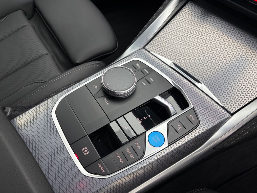 2025 BMW i4