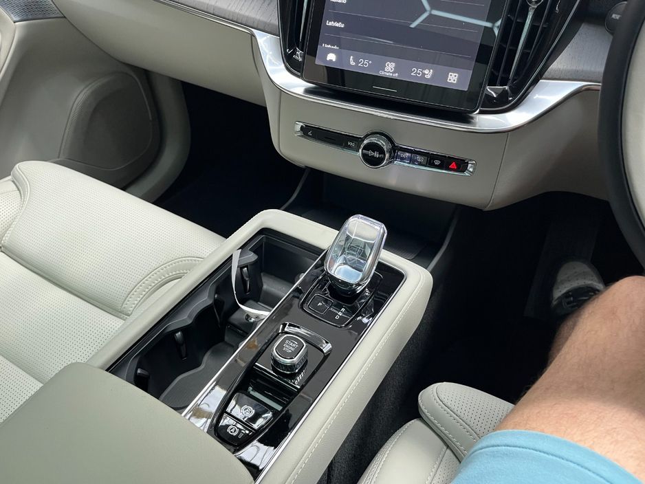2025 Volvo XC90