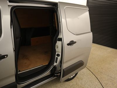2021 Peugeot Partner