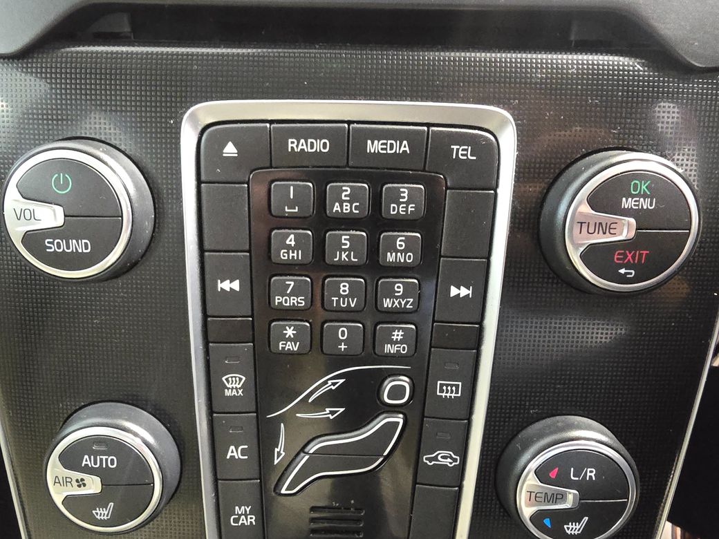 2016 Volvo V40