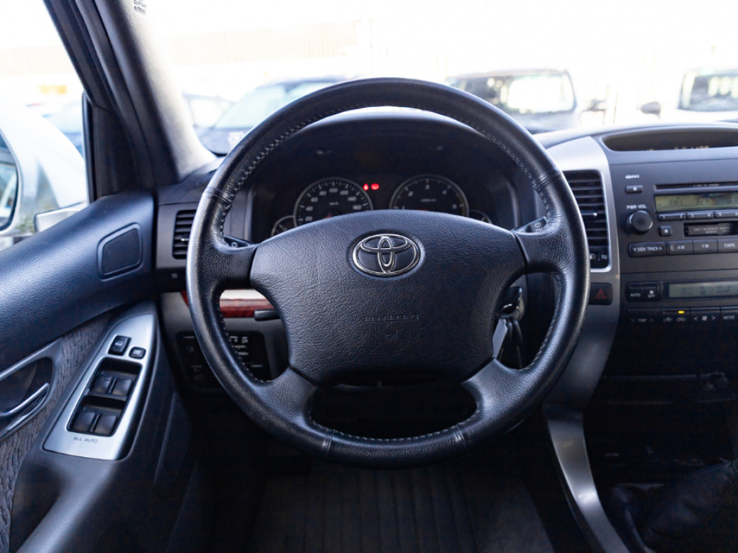 2004 Toyota Landcruiser