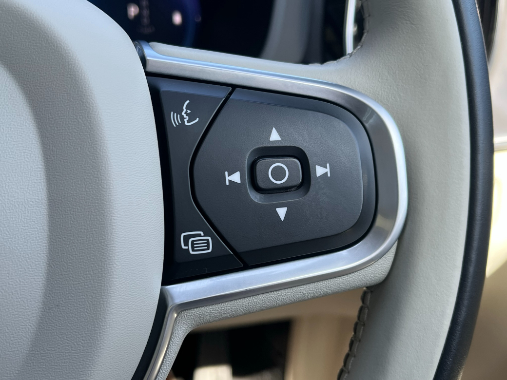 2022 Volvo XC60