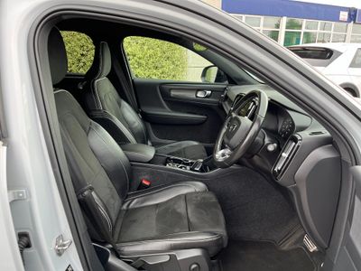 2021 Volvo XC40