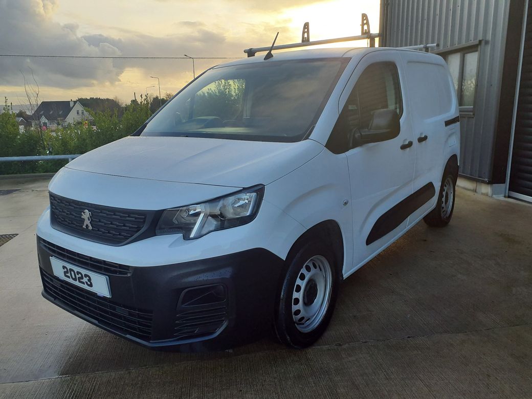 2023 Peugeot Partner