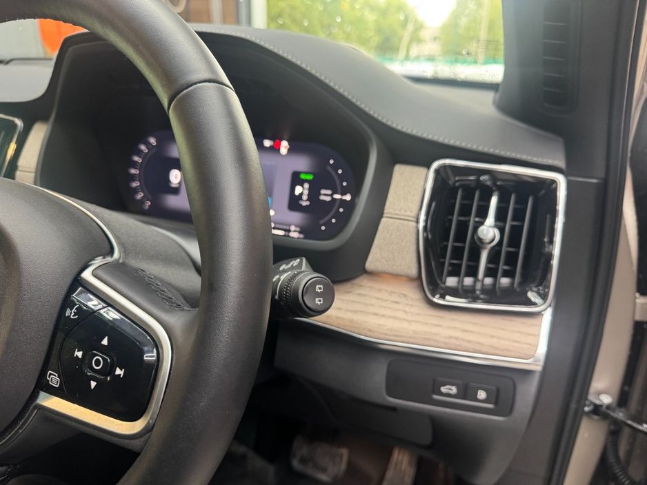 2025 Volvo XC90