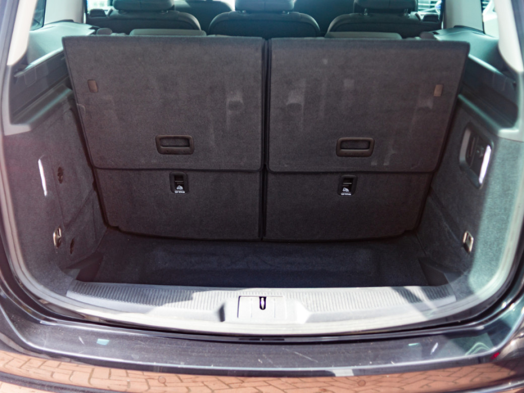 2022 Volkswagen Sharan