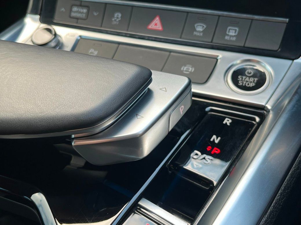 2022 Audi e-tron