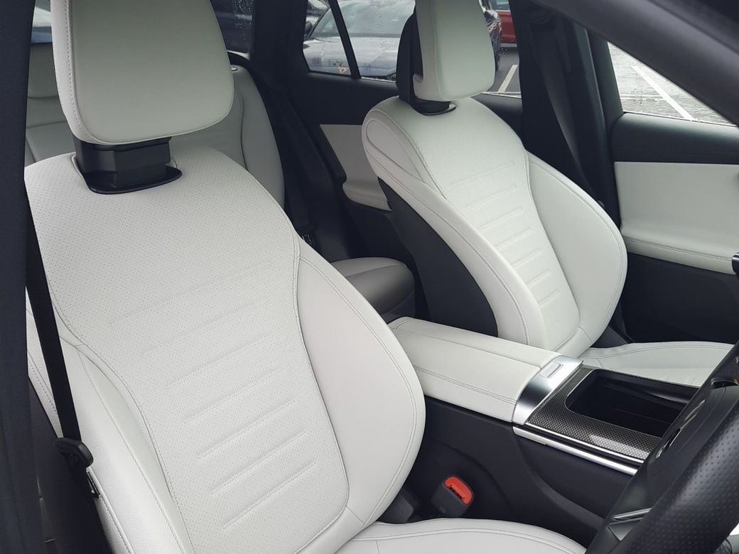 2024 Mercedes-Benz GLC Class