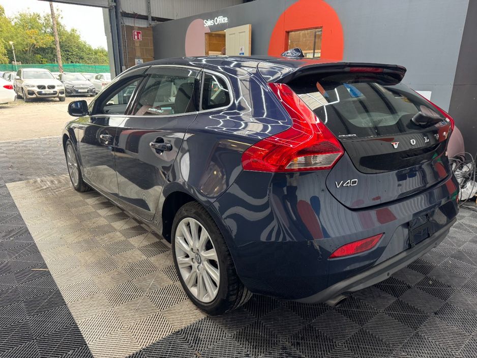 2015 Volvo V40
