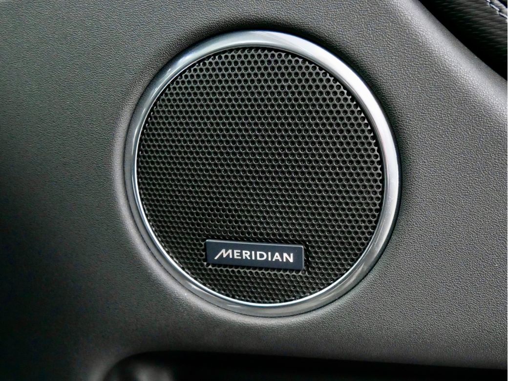 2025 Land Rover Discovery