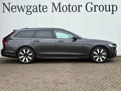 2025 Volvo V90
