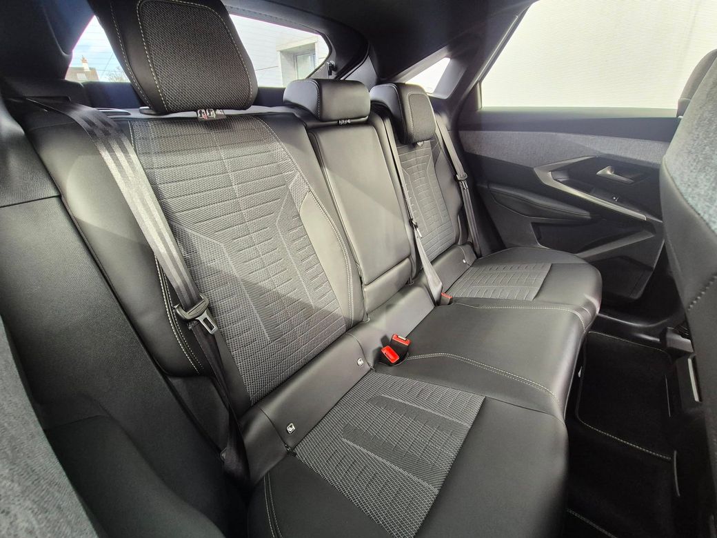 2025 Peugeot 3008
