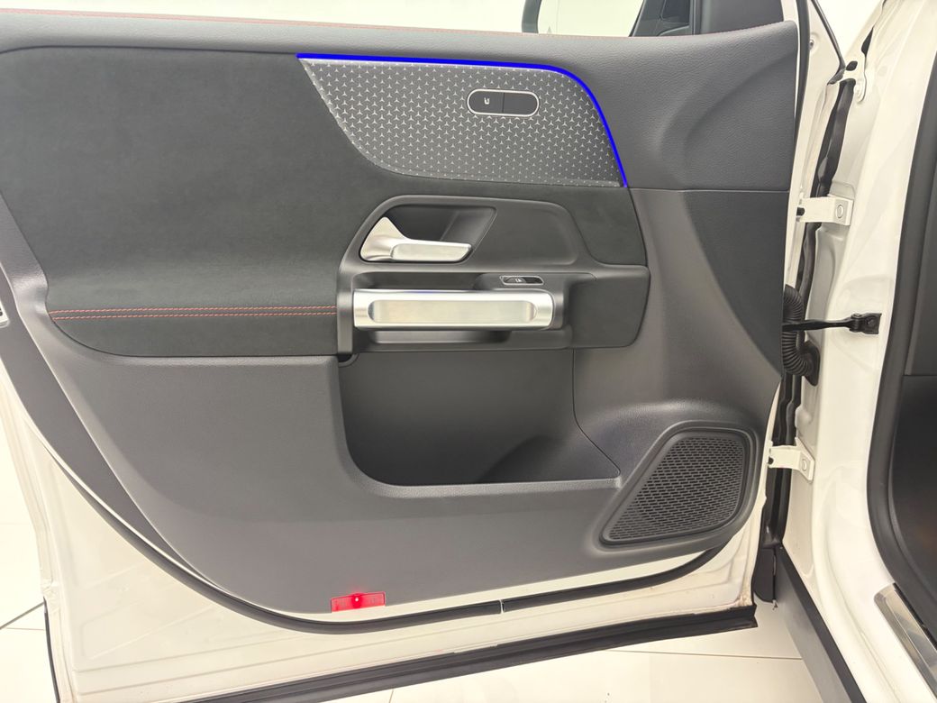2025 Mercedes-Benz EQB