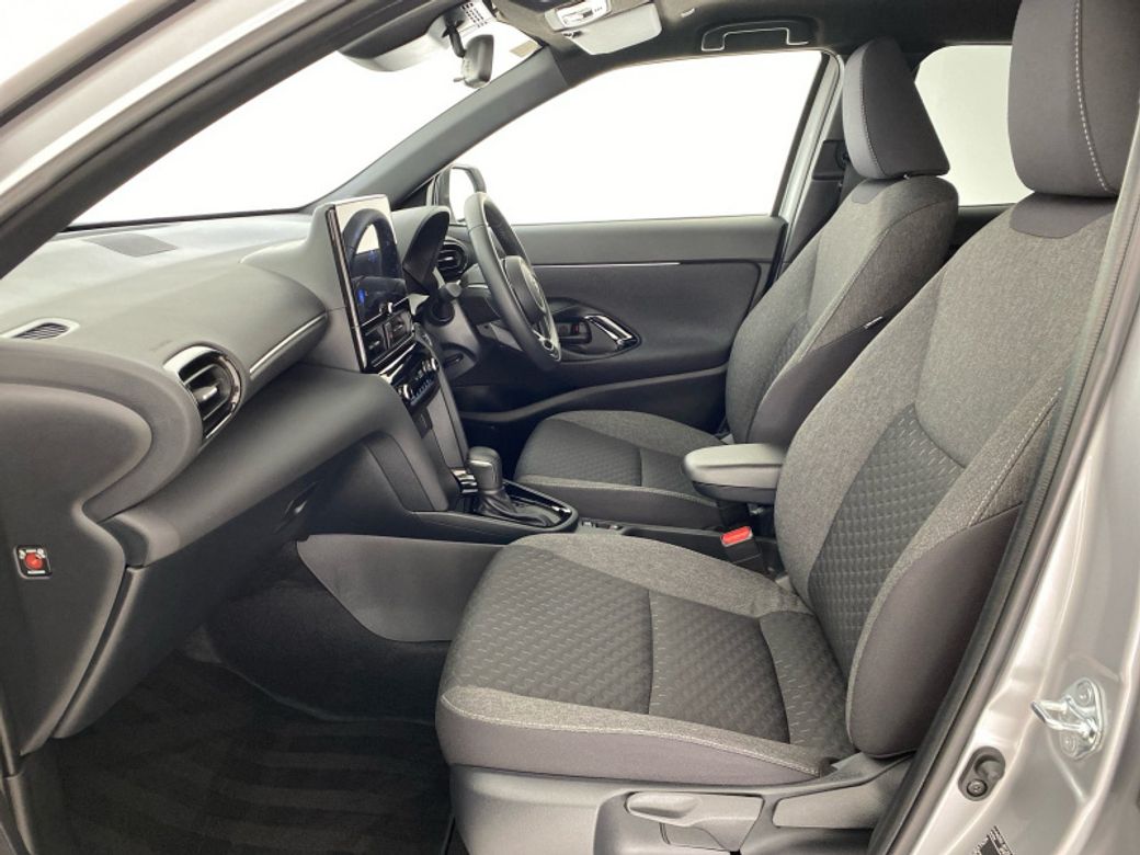 2025 Toyota Yaris Cross