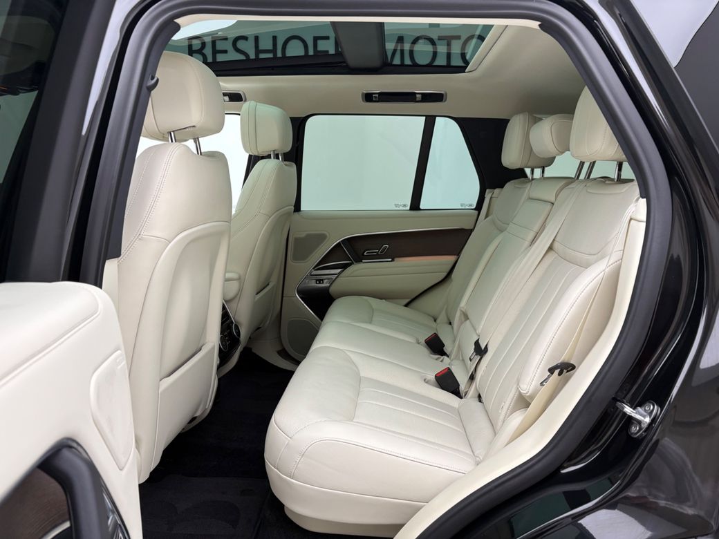 2025 Land Rover Range Rover