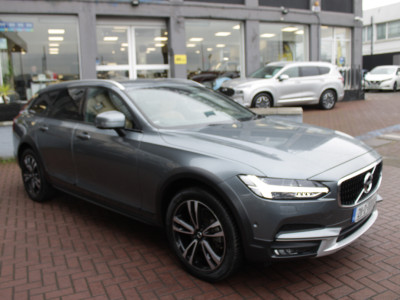 2021 Volvo V90 Cross Country