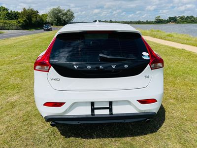 2014 Volvo V40