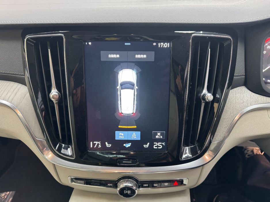 2021 Volvo V60