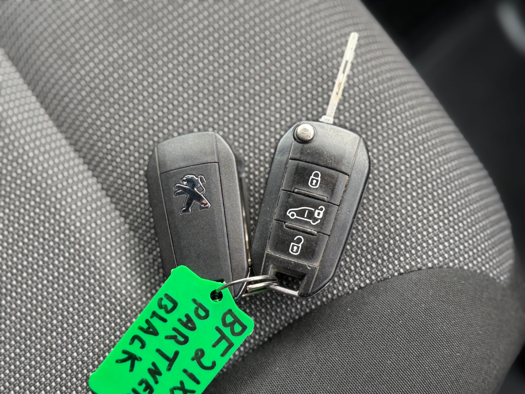 2021 Peugeot Partner