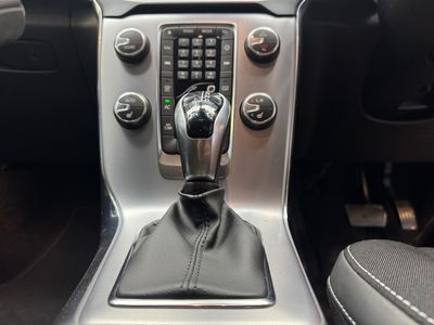 2017 Volvo V40