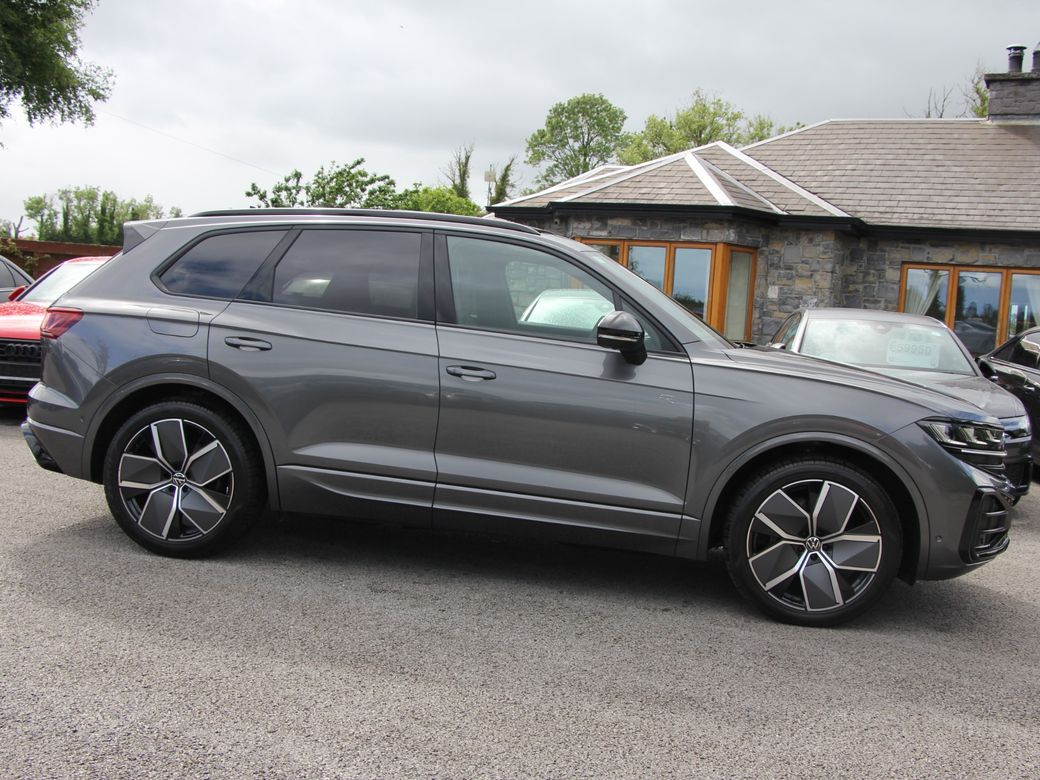 2025 Volkswagen Touareg