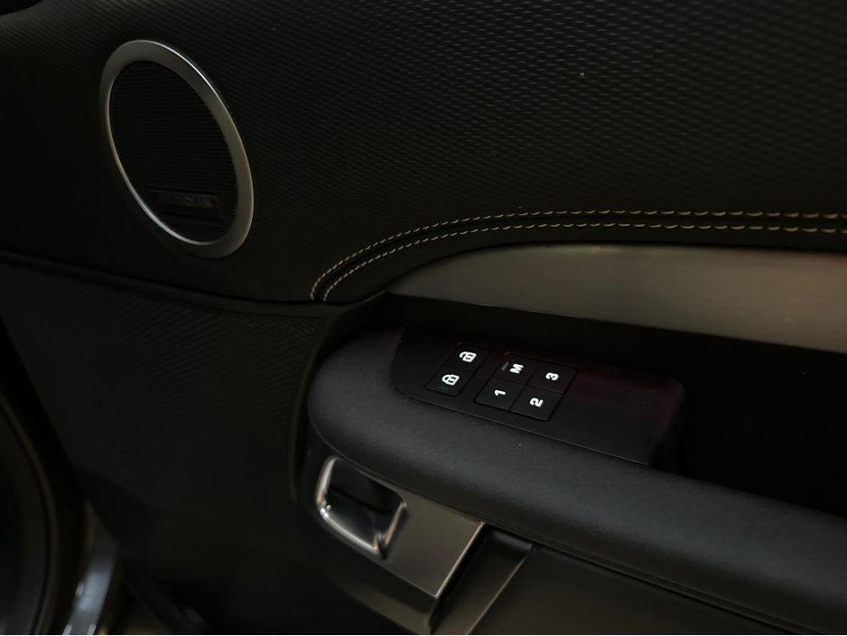 2024 Land Rover Discovery