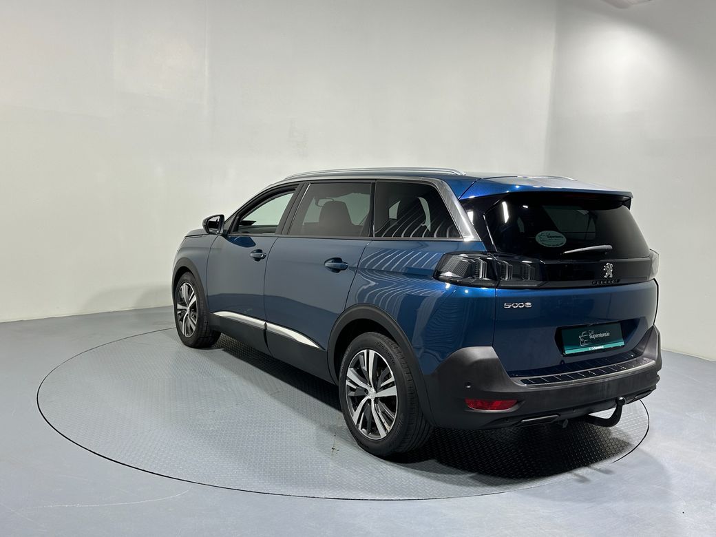 2021 Peugeot 5008