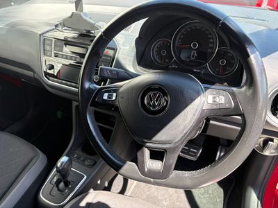 2017 Volkswagen up!