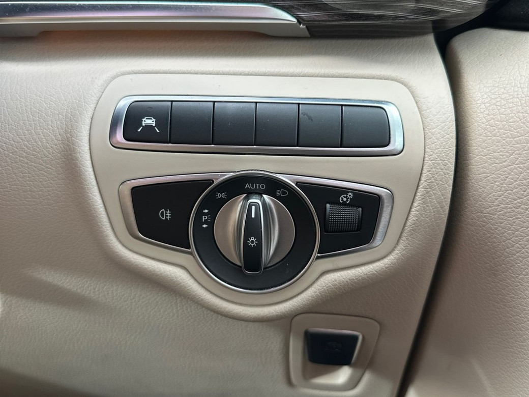 2023 Mercedes-Benz V Class