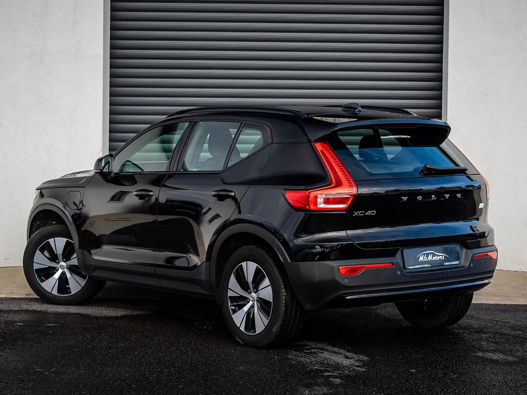 2022 Volvo XC40
