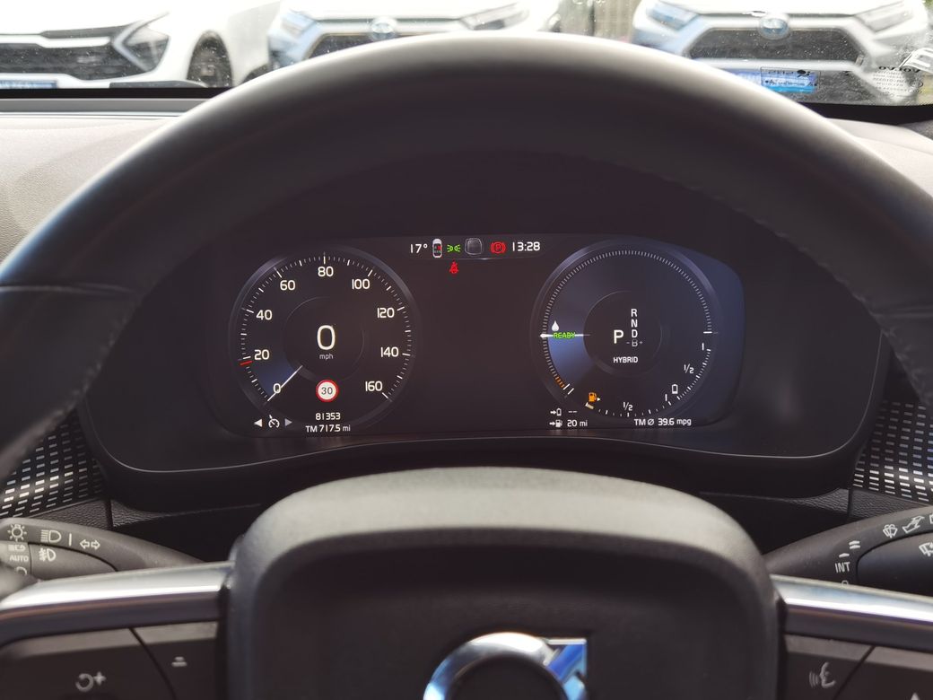 2022 Volvo XC40