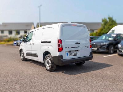 2025 Peugeot Partner