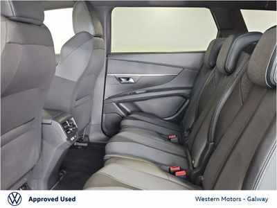 2025 Peugeot 5008
